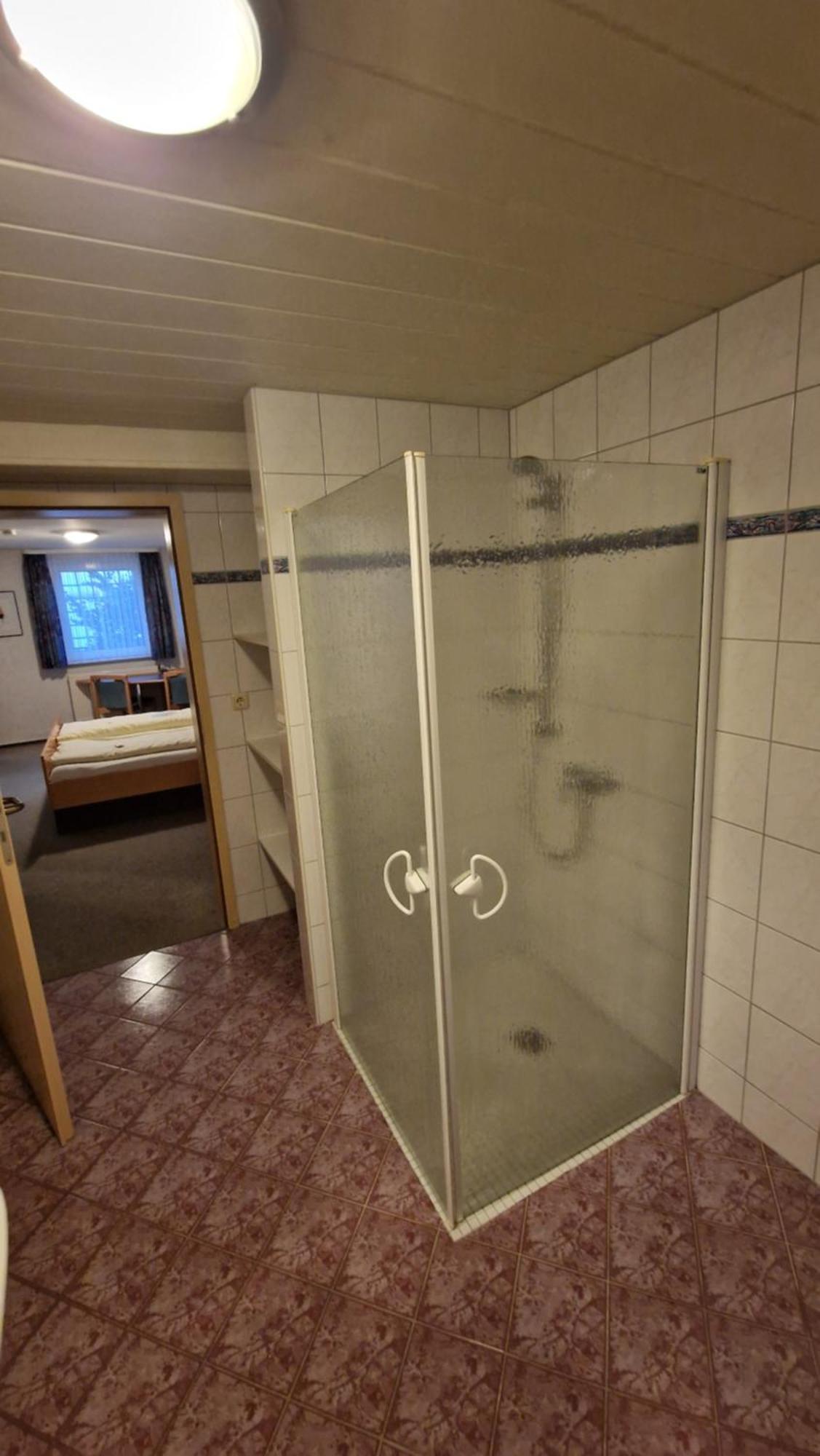 Schwarzer Adler - Hotel Garni Ipsheim Rum bild