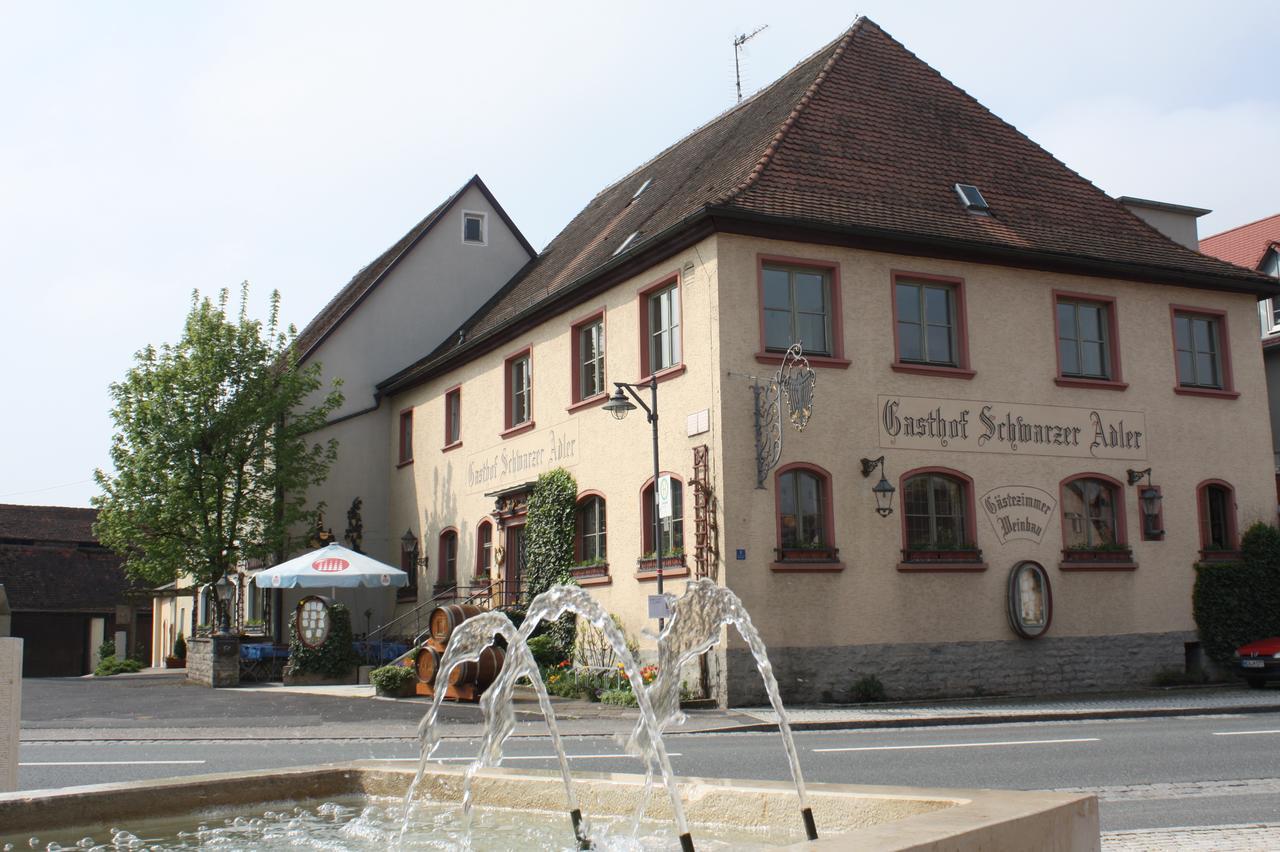 Schwarzer Adler - Hotel Garni Ipsheim Exteriör bild