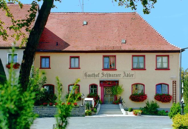 Schwarzer Adler - Hotel Garni Ipsheim Exteriör bild